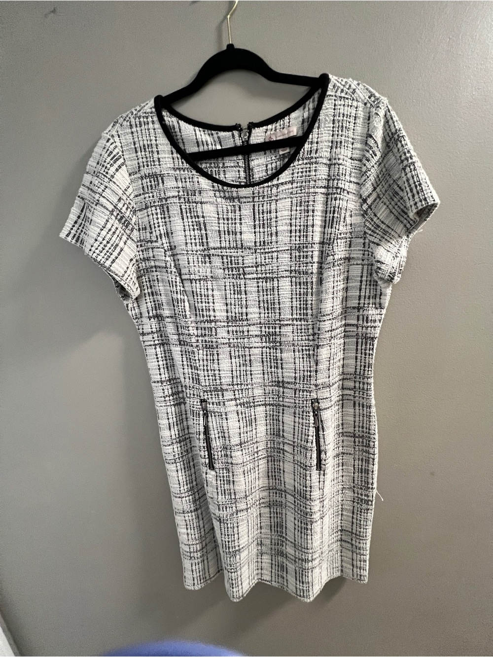 Dress Barn Black and White Plaid Short Sleeve Shift Dress